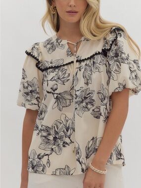 Entro Ivory & Black Puff Sleeve Top